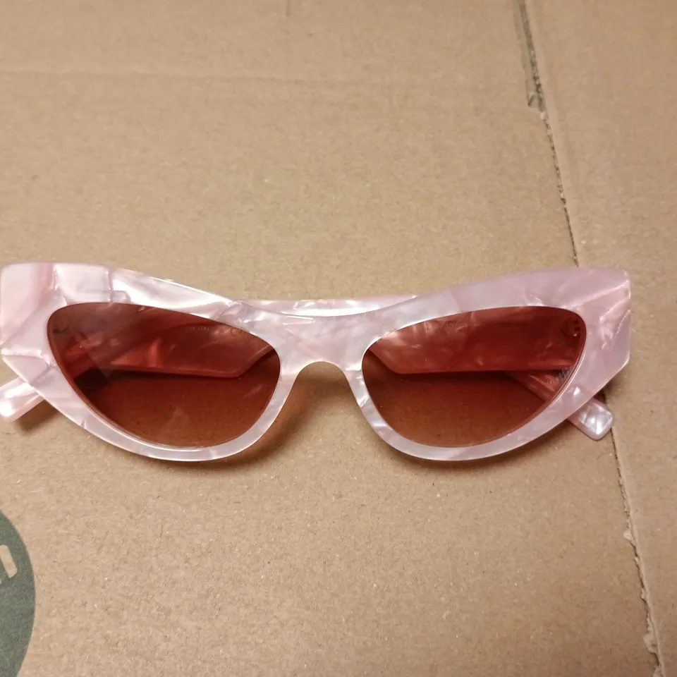 DOLCE & GABBANA SUNGLASSES – PINK MARBLED FRAME 