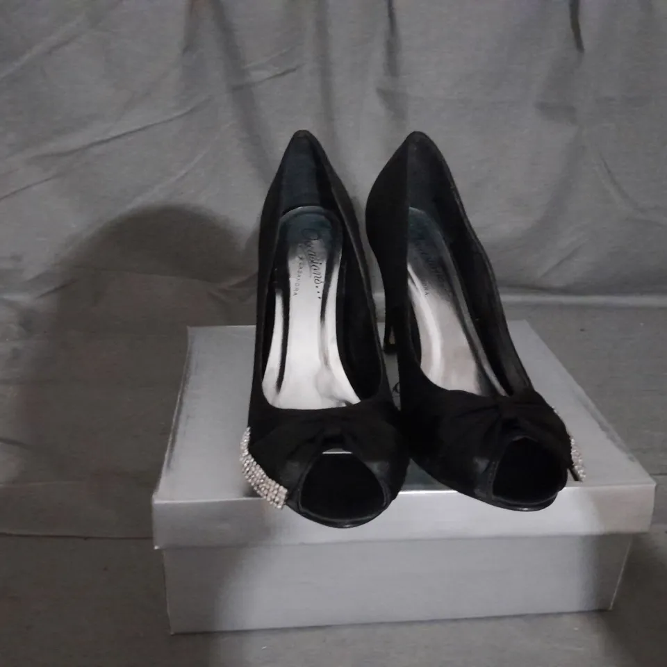 APPROXIMATELY 12 BOXED PAIR OF CASANDRA HEELED OPEN TOE SHOES IN BLACK VARIOUS SIZES TO INCLUDE SIZE 6