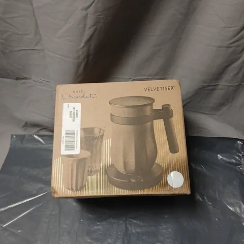 HOTEL CHOCOLAT VELVETISER HOT CHOCOLATE MAKER – BOXED WITH PODCUP & PODGLASS