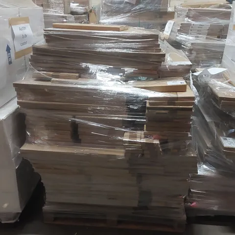 PALLET CONTAINING A LARGE QUANTITY OF ASSORTED BATHROOM FURNITURE PANELS INCLUDING: BASIN DOORS, TALL WALL DOOR, UPPER PANEL ECT