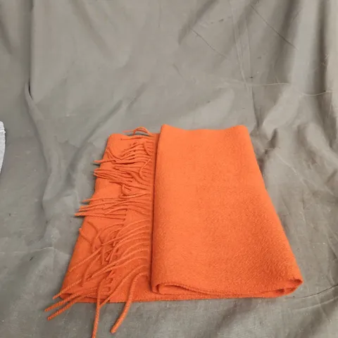 AMANDA CHRISTENSEN ORANGE SCARF – SWEDEN 1885