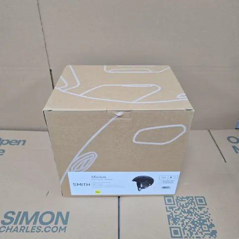 BOXED SMITH MISSION MIPS HELMET IN BLACK - SMALL