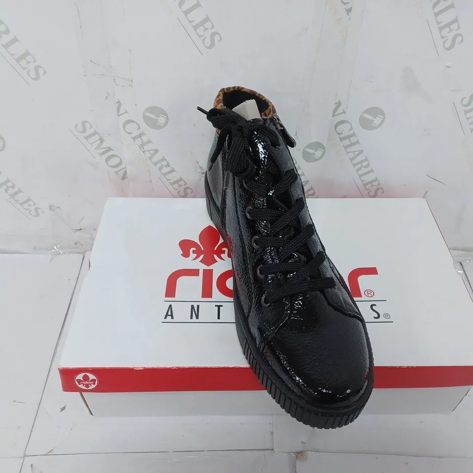 BOXED PAIR OF RIEKER HIGH TOP CUFFED TRAINERS IN BLACK - SIZE 7.5