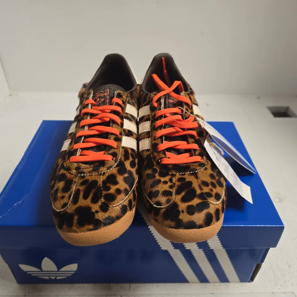BOXED PAIR OF ADIDAS SL 72 OG W LEOPARD PRINT TRAINERS – UK 7