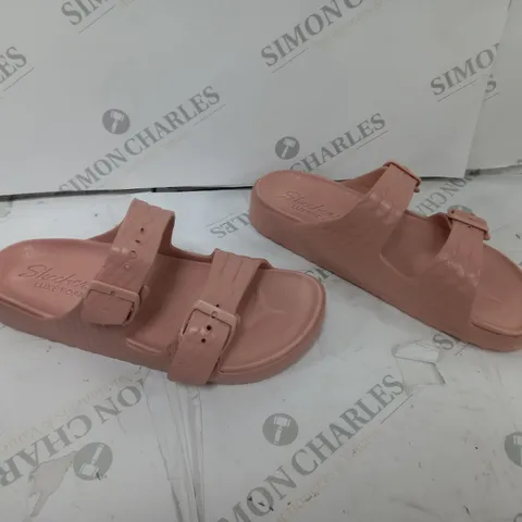 SKETCHERS FOAMIES PINK SIZE 6