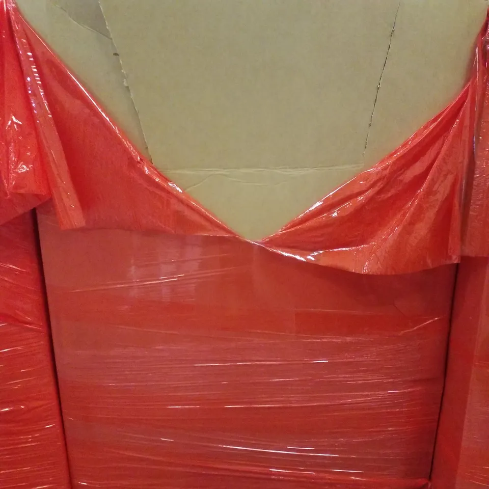 PALLET CONTAINING ASSORTED PRODUCTS INCLUDING RETRACTABLE SAFETY GATE, MULTIFUNCTIONAL ELECTRIC OVEN, GYMNASTICS AIR MAT, WHITEBOARD STICKER & MULTIFUNCTIONAL ELECTRIC IRON