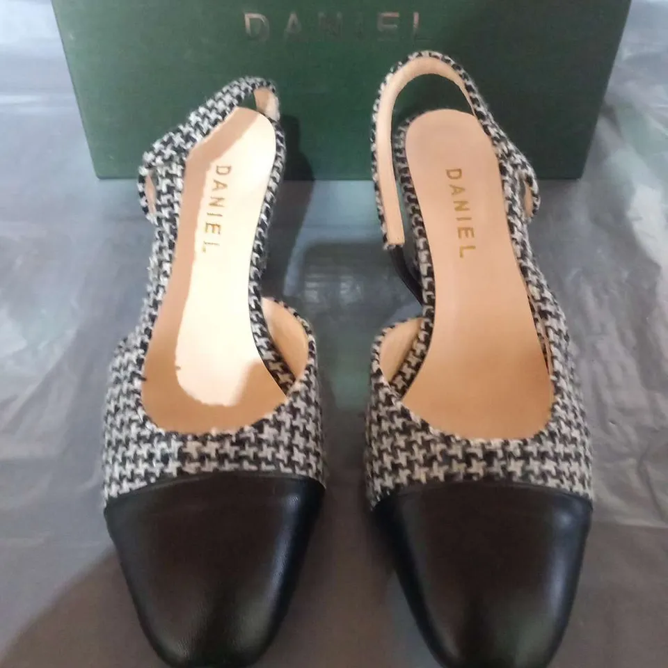 BOXED DANIEL KIRA BLOCK HEEL SLING BACK SIZE 39