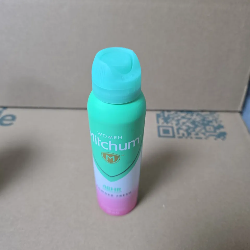 APPROXIMATELY 12 ASSORTED AEROSOLS INCLUDING MITCHUM DEODORANT , CLUB DE NUIT BODY SPRAY AND STORM BEAR SKIN DEODORANT 