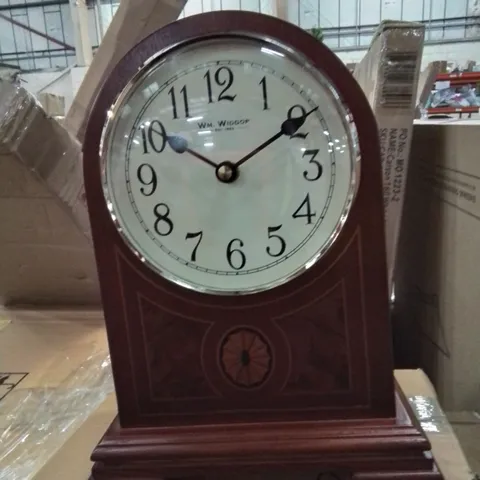 BOXED WOODEN BARRISTER MELODY METAL CLOCK