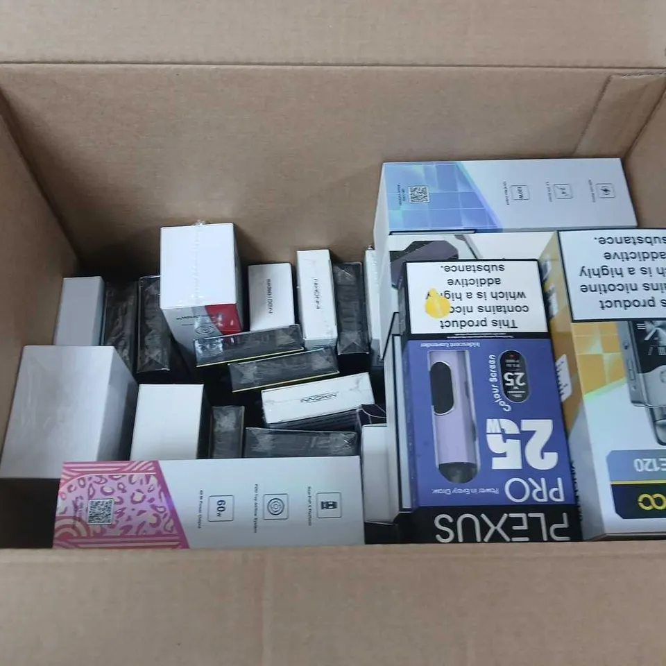BOX OF APPROXIMATELY 35 ASSORTED E-CIGARETTES AND COMPONENTS TO INCLUDE: VOOPOO ARGUS G3 DEVICE KIT 