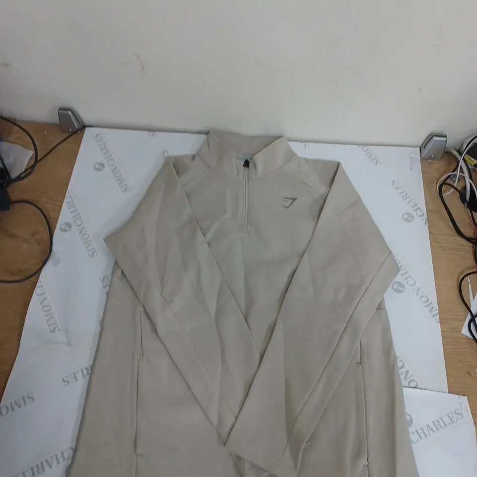 GYMSHARK FLEECE - MEDIUM