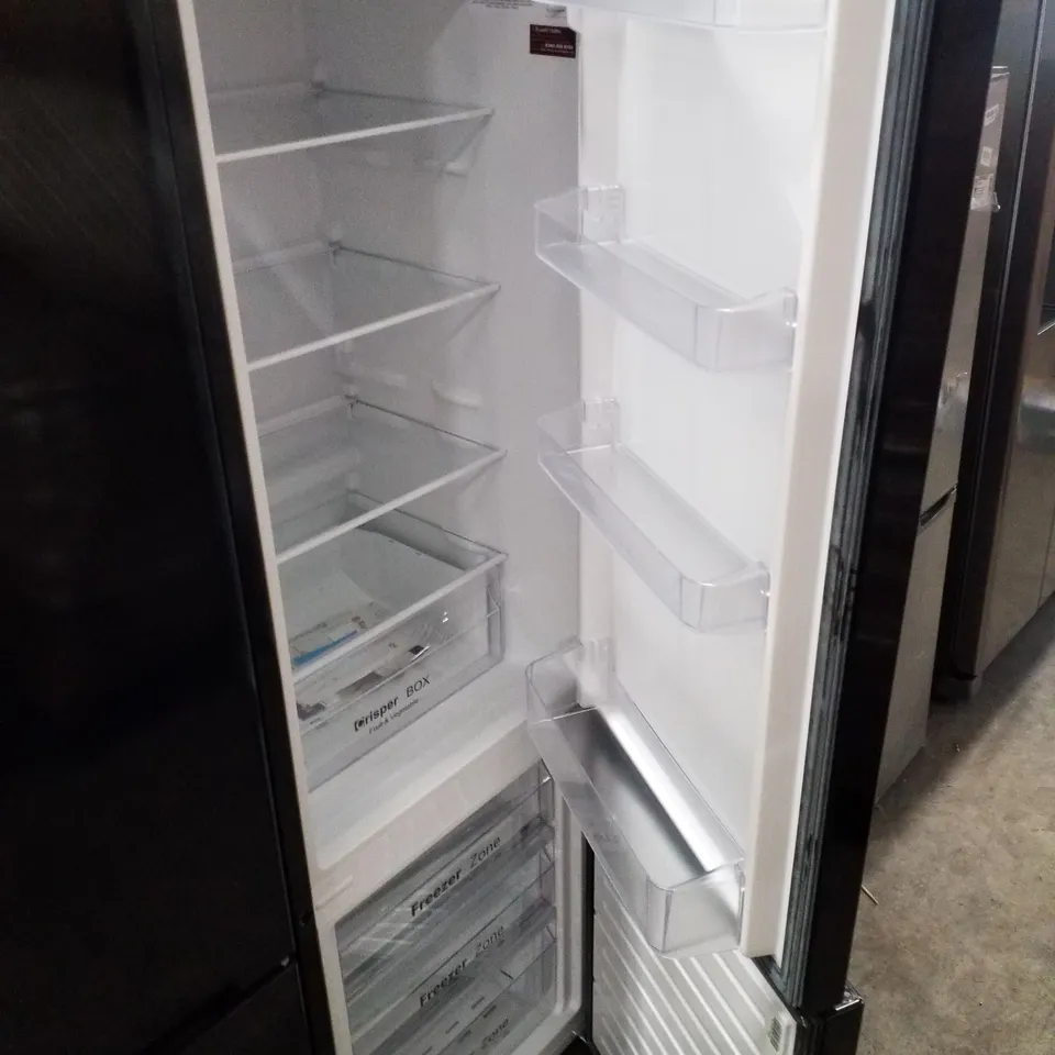 RUSSELL HOBBS FREESTANDING FRIDGE FREEZER BLACK - UNPROCESSED RAW RETURN