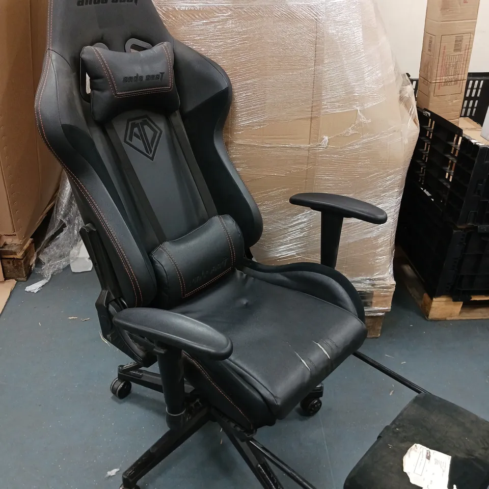 ANDA BLACK GAMING CHAIR 