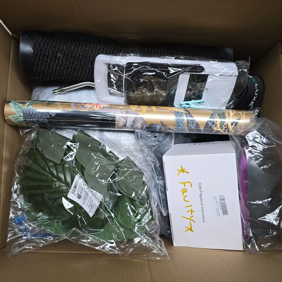 APPROXIMATELY 20 ASSORTED HOUSEHOLD PRODUCTS TO INCLUDE COLD FRAGRANCE INSTRUMENT, GYMPROLUXE, VEGETABLE CHOPPER, ETC - COLLECTION ONLY