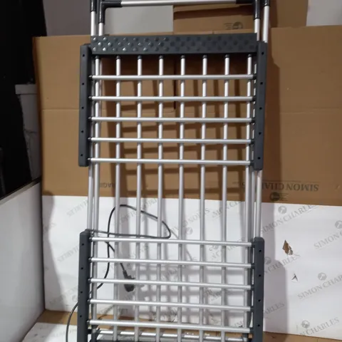 BLACK+DECKER ELECTRIC LAUNDRY AIRER