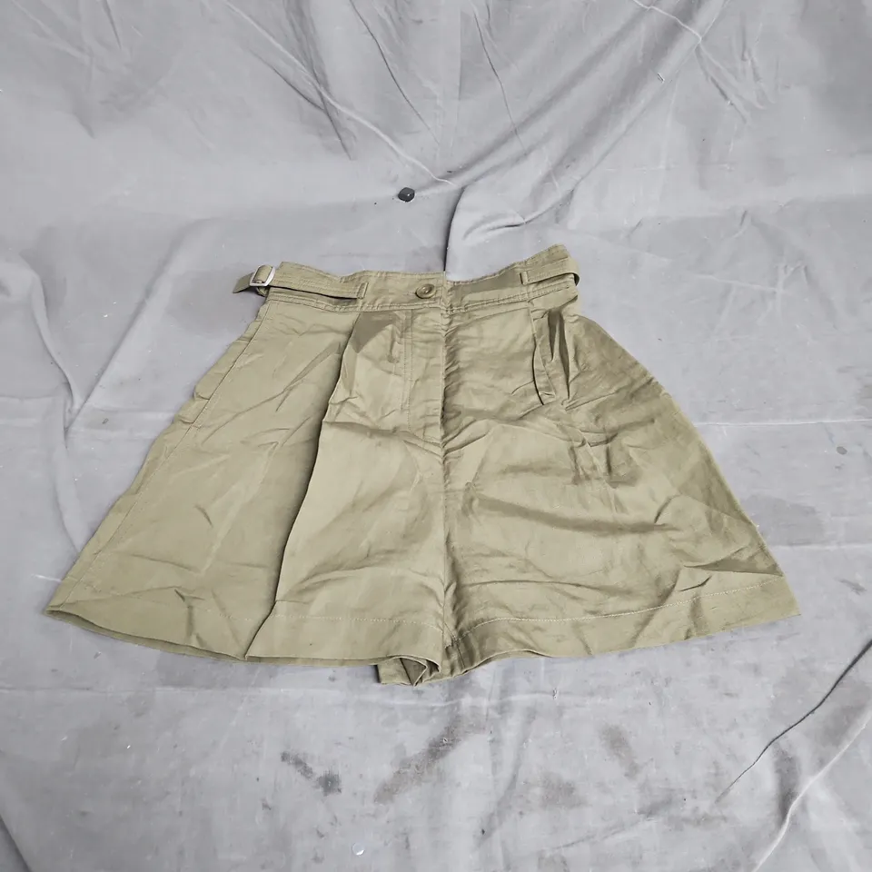 COS SHORTS IN DARK KHAKI SIZE 6