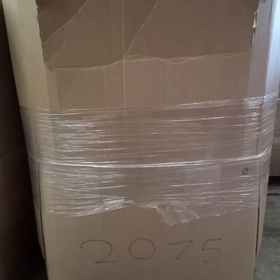 PALLET OF ASSORTED ITEMS INCLUDING ELVIROS MEMORY FOAM CERVICAL PILLOW, RECCI BEDDING, 50FT HOSE, TANA BANA MICROFIBER ZIPPED PILLOW PROTECTORS, FLEXI HOSE