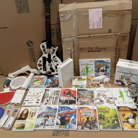 NINTENDO WII LARGE BUNDLE INCLUDING CONSOLE, GAMES AND ACCESSORIES 