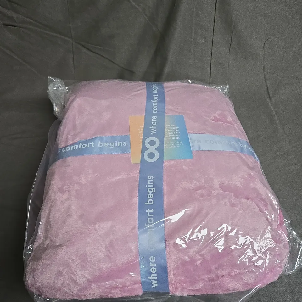 SEALED OODIE ADULT OVERSIZED HOODED BLANKET - PINK