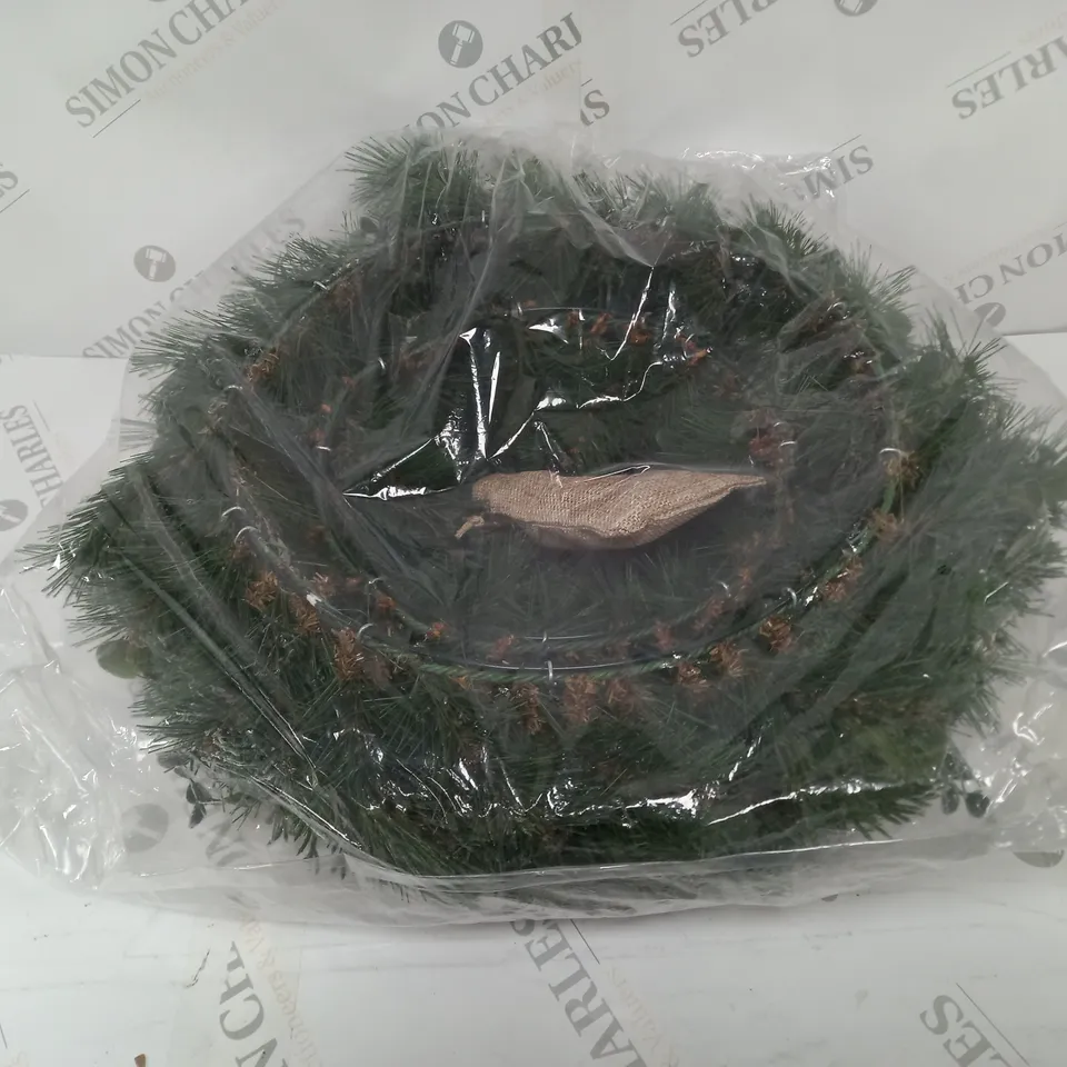 KELLY HOPPEN GREEN WREATH DECORATION  