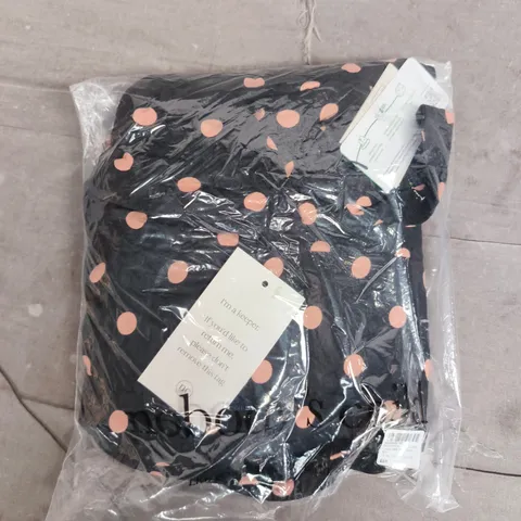 BAGGED NOBODYS CHILD LYNDSEY MIDI DRESS IN BLACK SPOT - UK 18