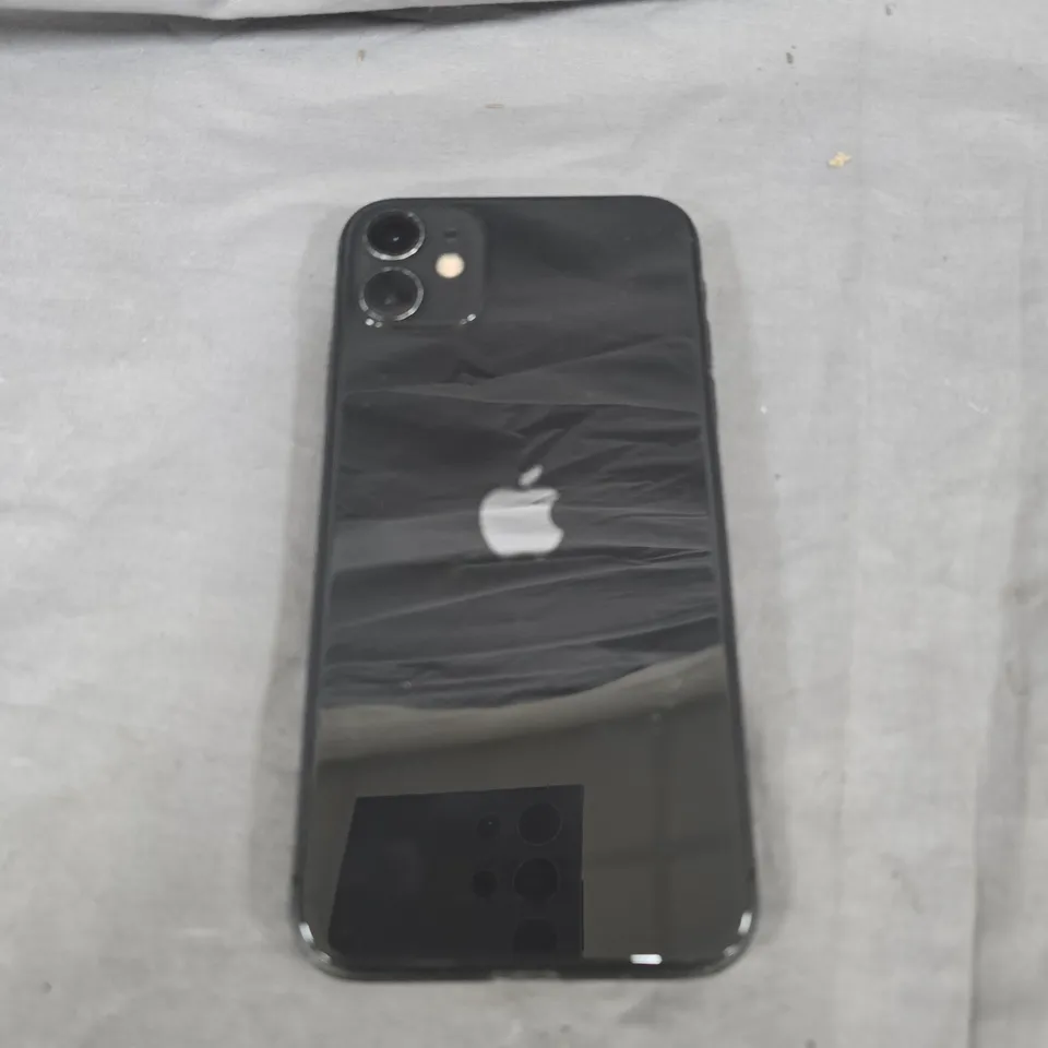 APPLE IPHONE 11 IN CHARCOAL