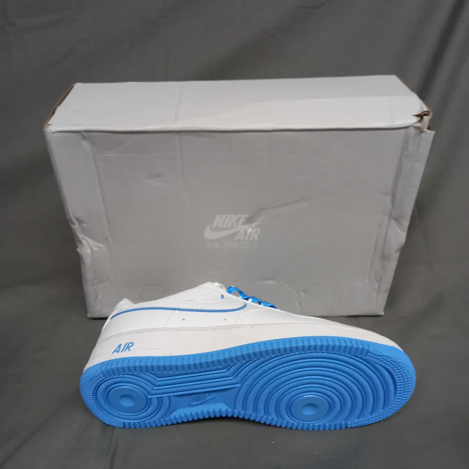 BOXED PAIR OF NIKE AIR FORCE 1 07 WHITE/SKY BLUE UK SIZE 6