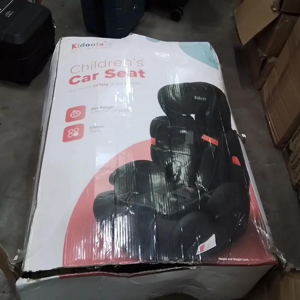BOXED KIDOOLA CHILDREN'S CAR SEAT