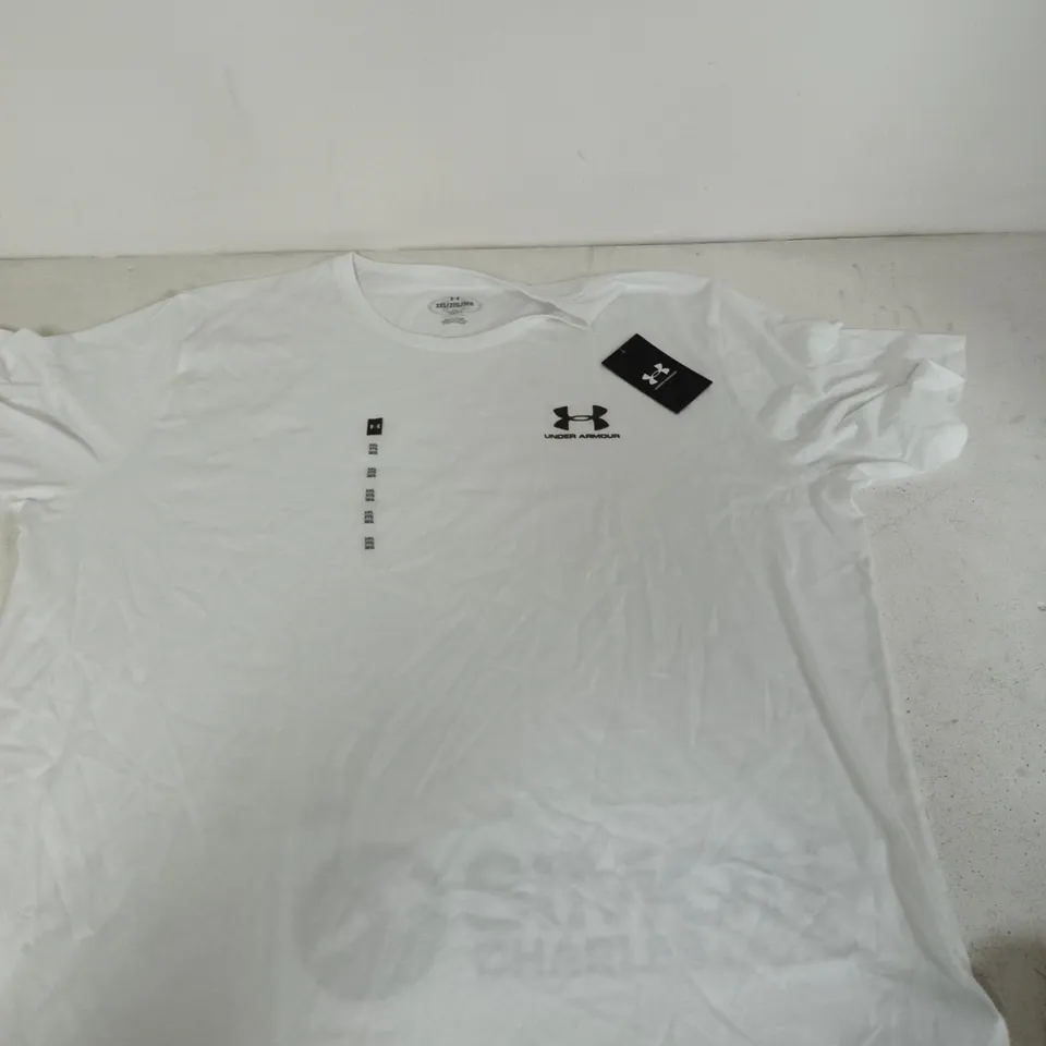 UNDER ARMOUR WHITE T-SHIRT – SIZE 3XL/3TG/3EG