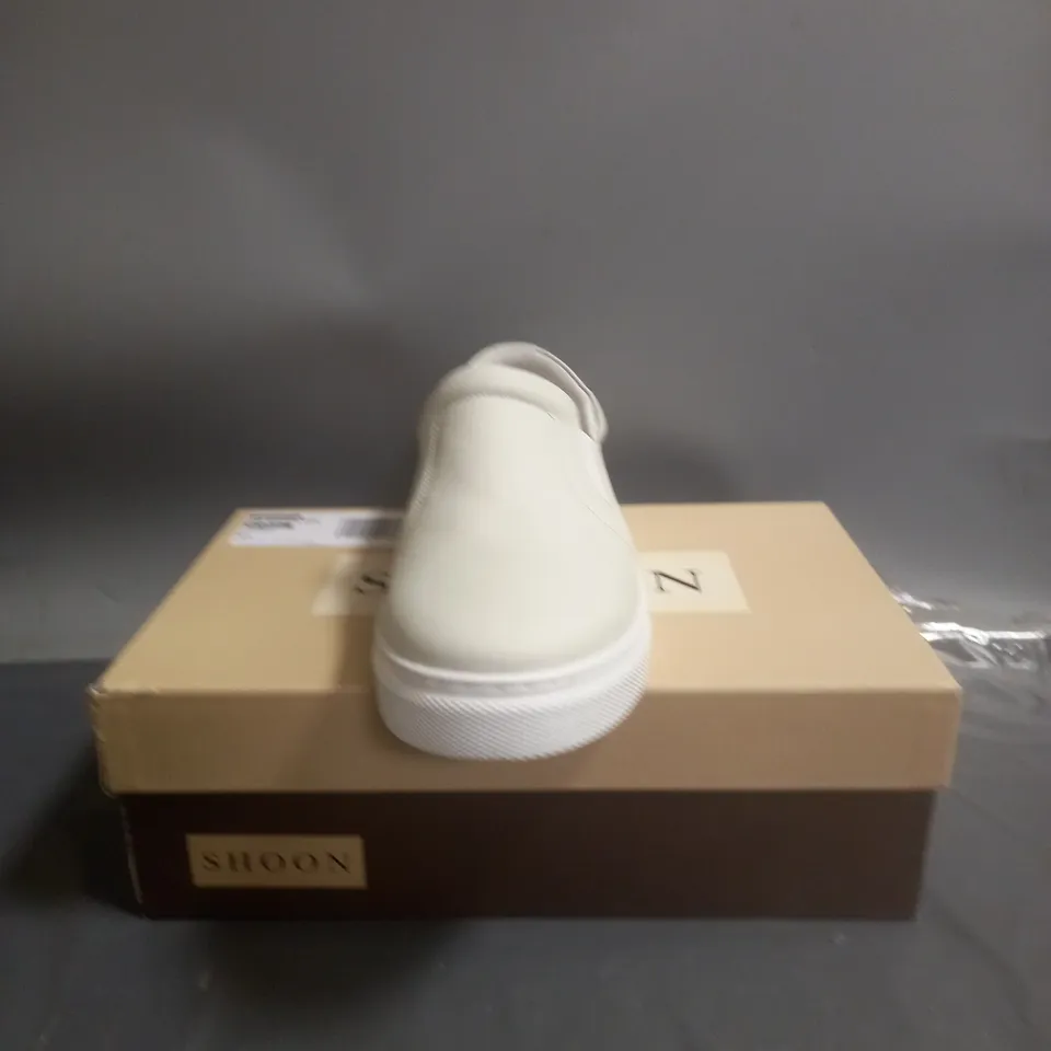 SHOON EIDOLON SLIP ON LEATHER TRAINERS OFF WHITE SIZE EU 41