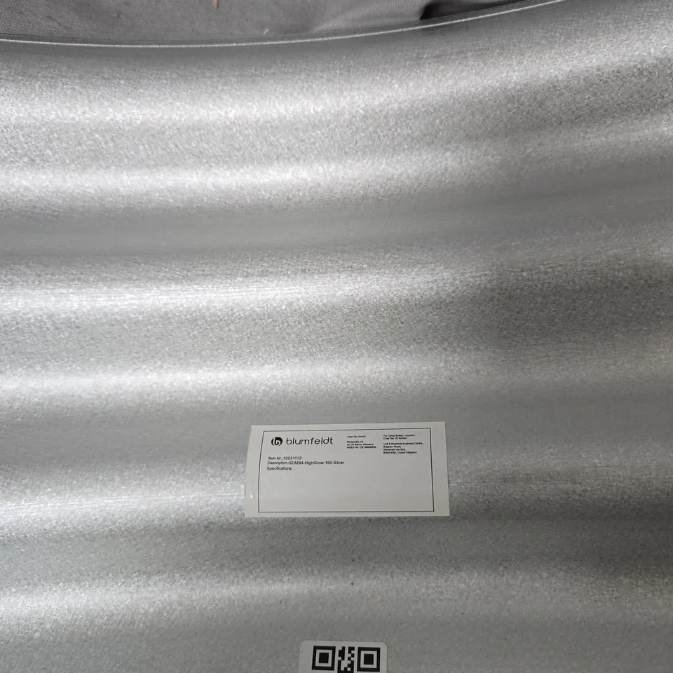 APPROXIMATELY 10 X CORRUGATED METAL SHEETS, ASSORTED