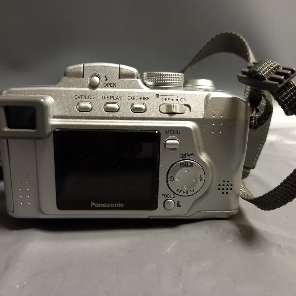 PANASONIC LUMIX DIGITAL CAMERA MODEL DMC-FZ5EB WITH 12X OPTICAL ZOOM 35MM 36-432