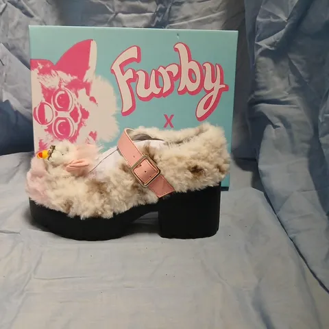 BOXED KOI FURBY TIRA CHURCH MOUSE EDITION SHOES - UK 4