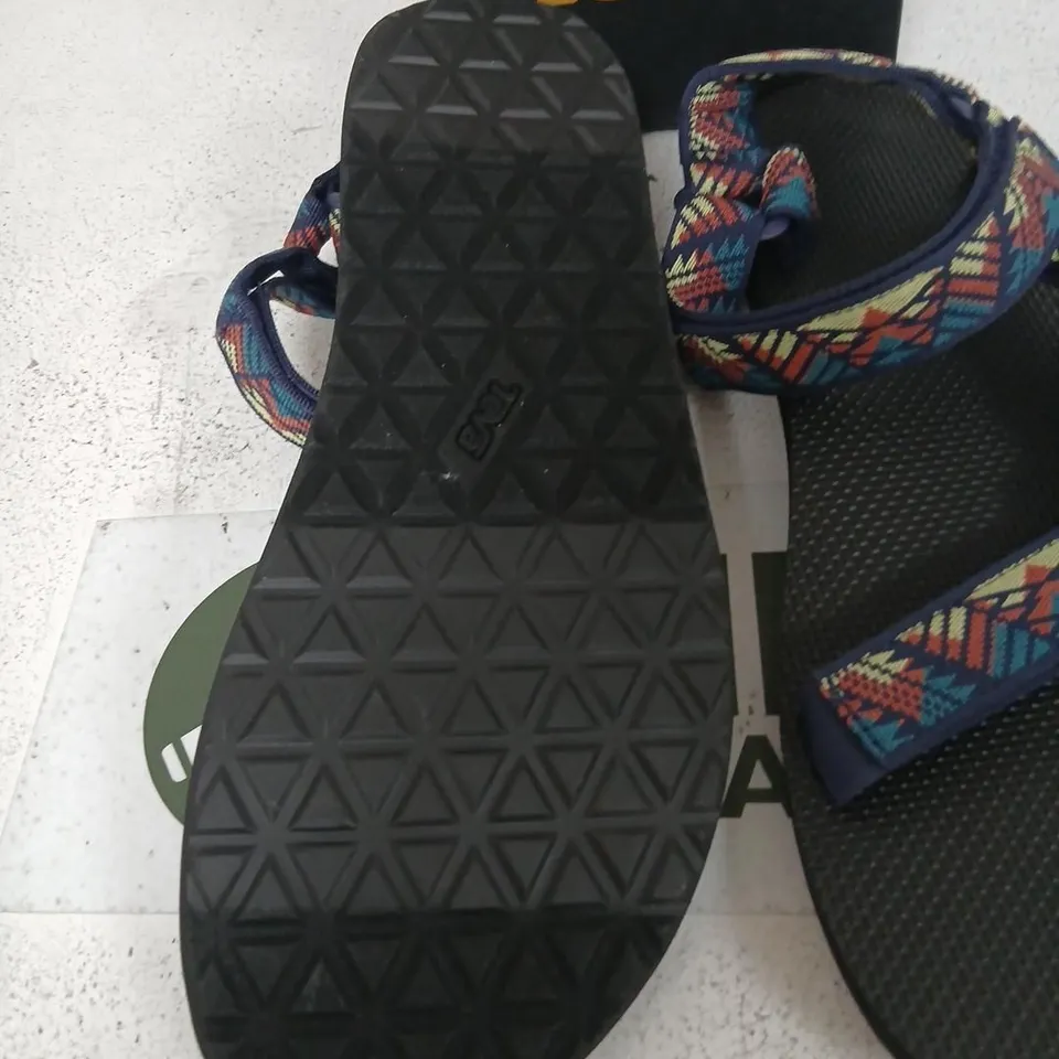 TEVA ORIGINAL UNIVERSAL MEN'S SANDALS – UK 12 (US 13, EU 47)