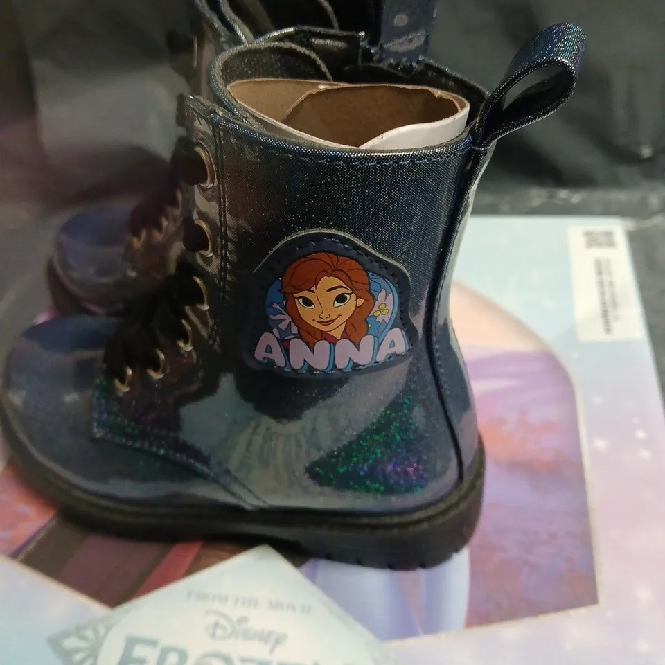 DISNEY FROZEN KIDS BOOTS – ANNA/ELSA PATCH, HOLOGRAPHIC BLACK FINISH SIZE 24