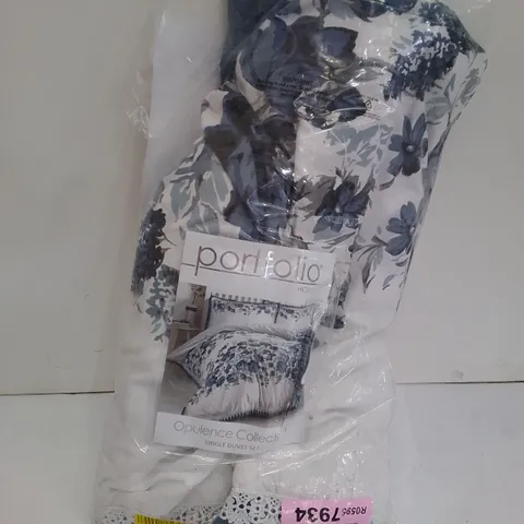 BAGGED FLORAL LAYERED LACE TRIM DUVET COVER