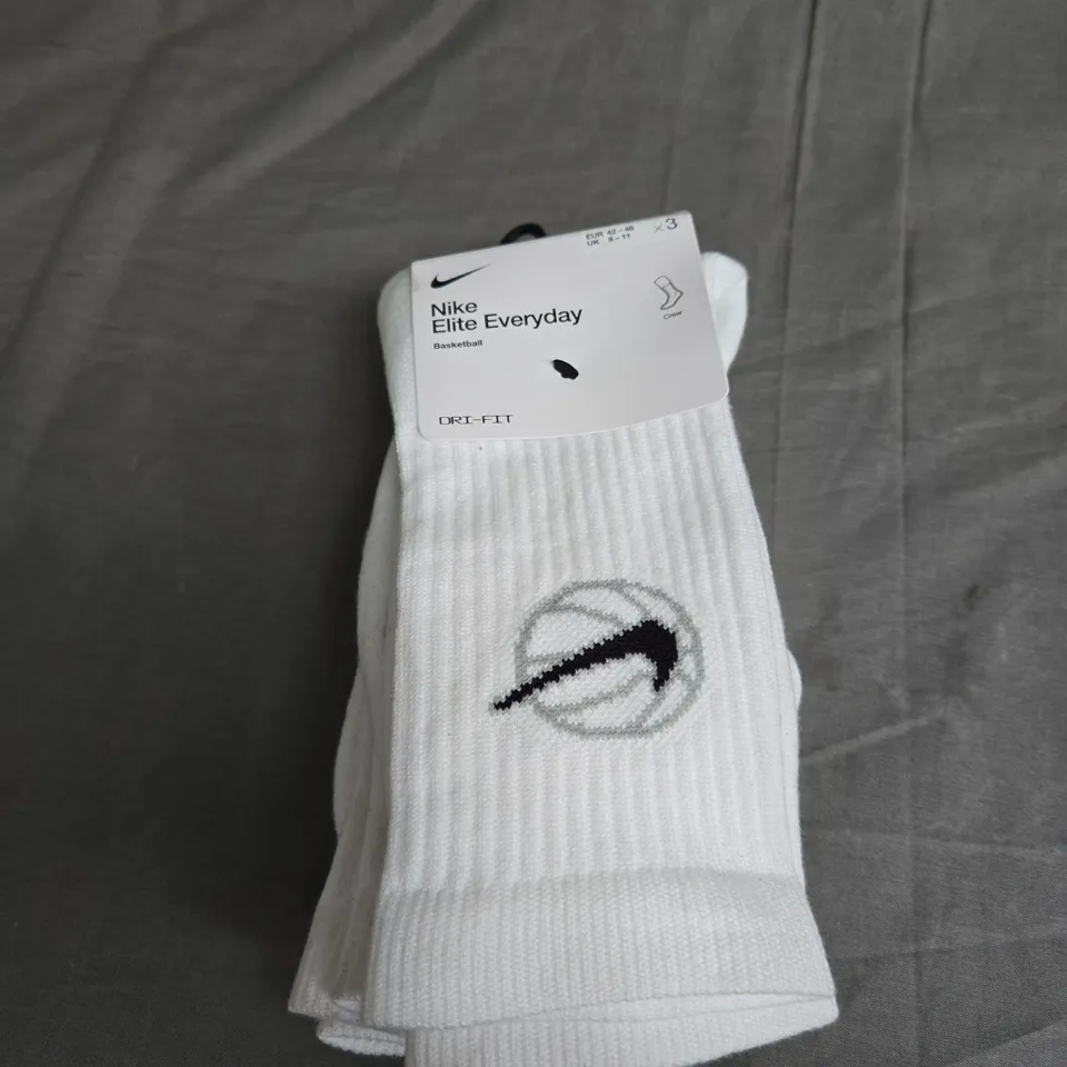 NIKE ELITE EVERYDAY BASKETBALL SOCKS - X3 - UK SIZE 8/11