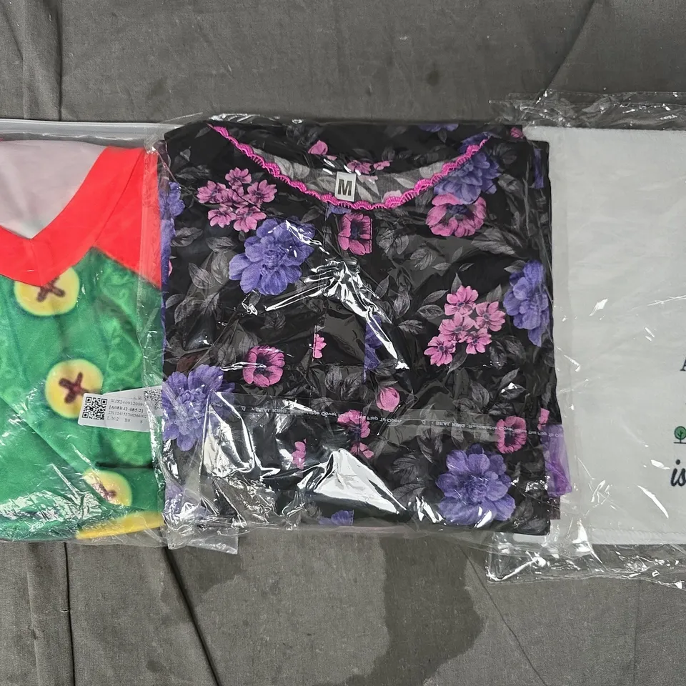 APPROXIMATELY 20 ASSORTED CLOTHING AND FASHION PRODUCTS IN VARIOUS STYLES AND SIZES - COLLECTION ONLY