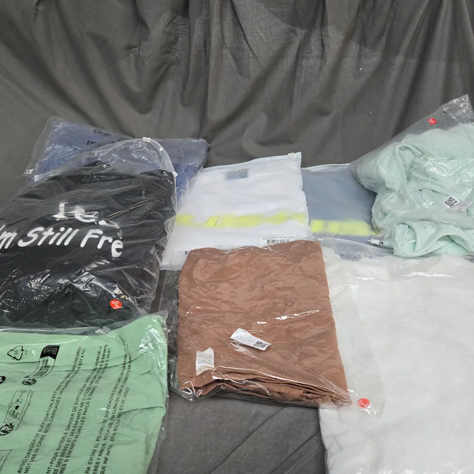 LARGE BOX OF ASSORTED CLOTHING ITEMS IN VARIOUS COLOURS, SIZES AND STYLES