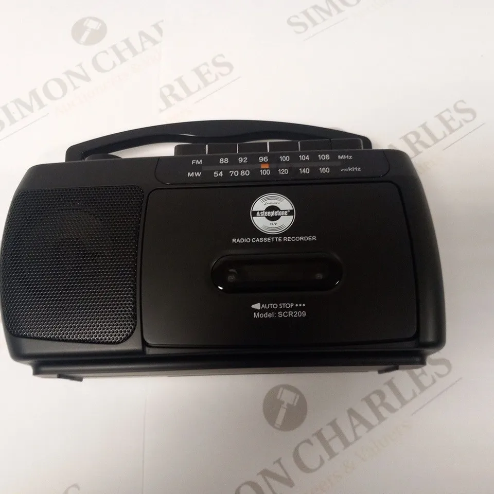 BOXED STEEPLETONE PORTABLE 2 BAND RADIO WITH CASETTE PLAYER/RECORDER SCR209
