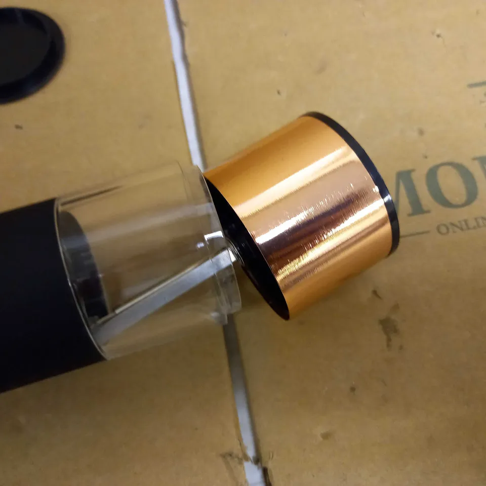 TOWER ELECTRIC SALT AND PEPPER MILL 