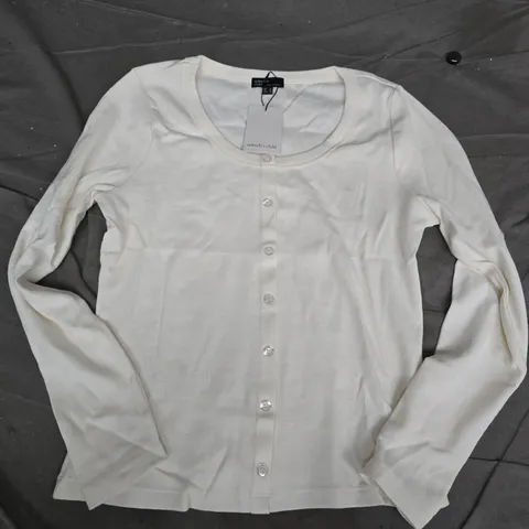 NOBODYS CHILD SCOOP NECK BUTTON THROUGH TOP IN CREAM - UK 14