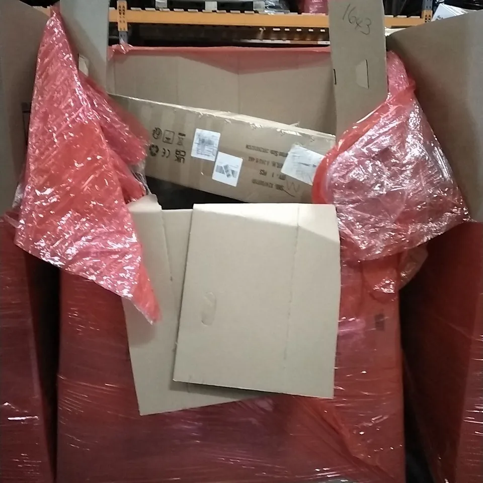 PALLET OF HOUSEHOLD ITEMS TO INCLUDE POP MOVIES ART THE CLOWN VINYL FIGURE, MAGNETIC KNIFE HOLDER,WIDE ILLUMINATION DESK LAMP ,BAUBLES AND OTHER ASSORTED ITEMS...