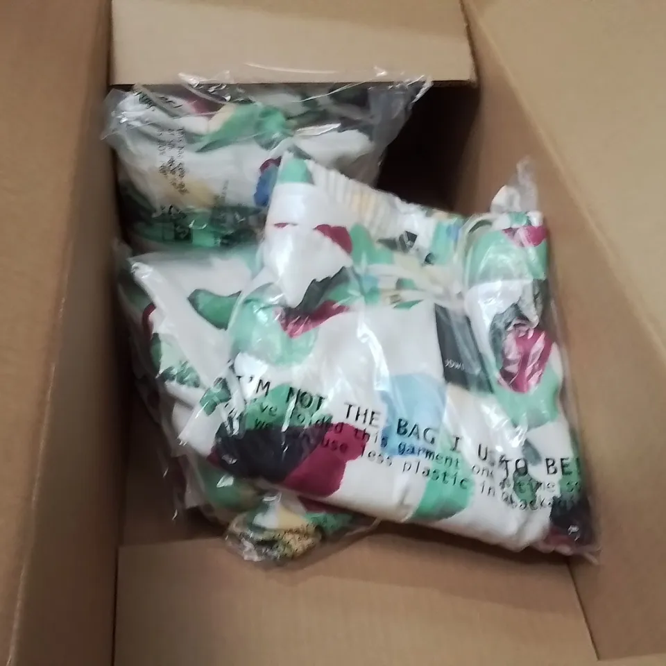 BOXED BRAND NEW APPROXIMATELY 5 JD WILLIAMS PRINTED WIDE LEG TROUSERS GREEN SIZE 26