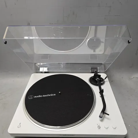 AUDIO TECHNICA LP70XBT TURNTABLE IN WHITE 