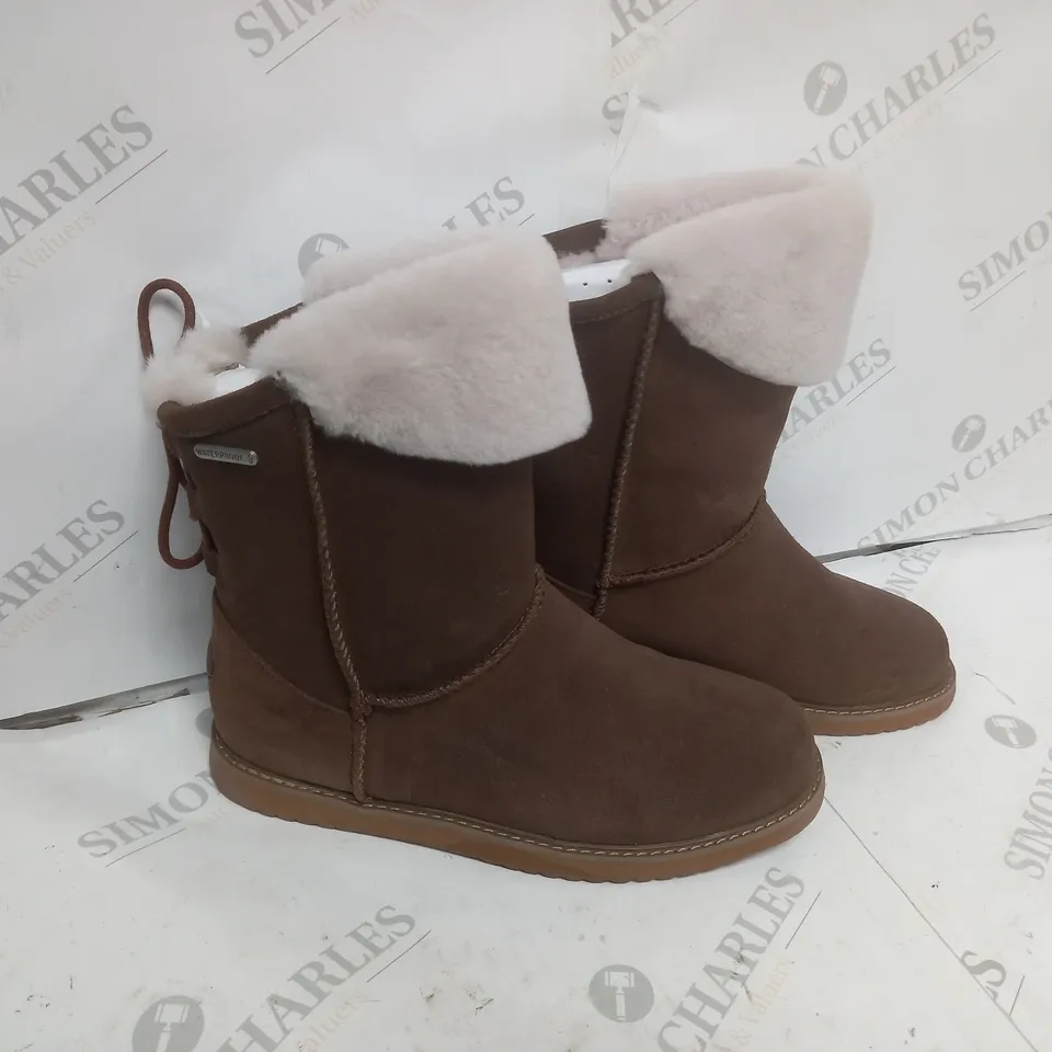 BOXED EMU AUSTRALIA BROWN BOOTS SIZE 7
