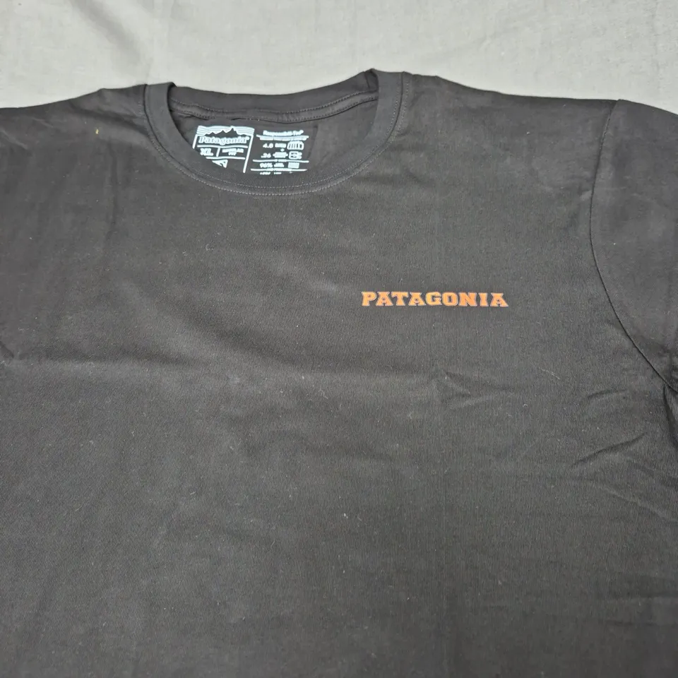 PATAGONIA GRAPHIC TEE SIZE XL