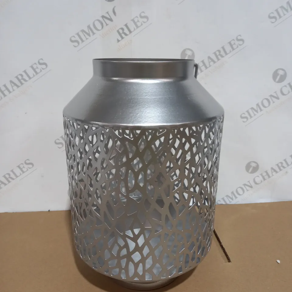 OUTLET ALISON CORK METAL LEAF LANTERN