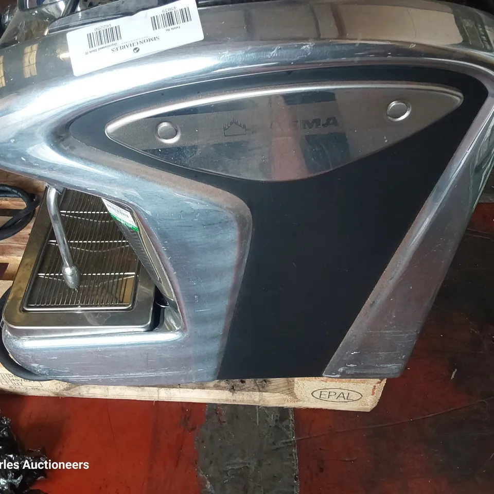 TRADITIONAL FAEMA EMBLEMA COFFEE MACHINE