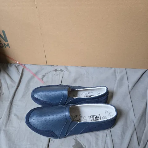 UK 6 DOWN TO EARTH NAVY BLUE PERFORATED SLIP-ON SHOES